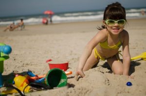 Permainan Pantai Yang Mengembirakan untuk Main dengan Anak-Anak