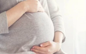 Mengurangkan mual ibu mengandung