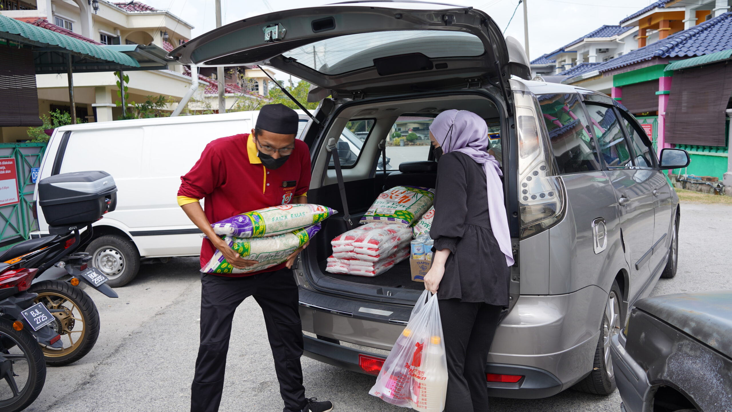 Charity Contribution 2022 Photo 5
