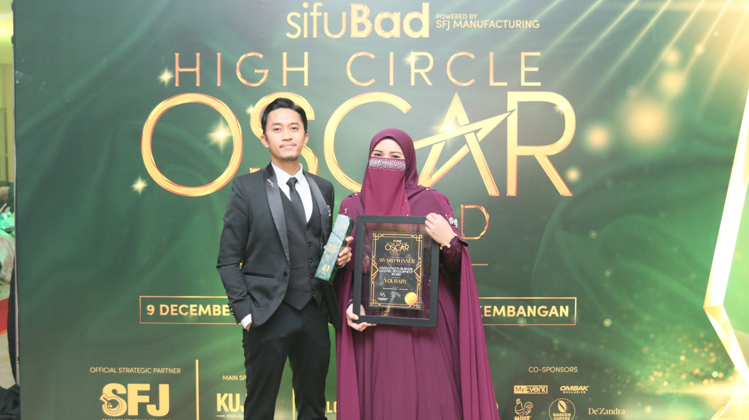 High Circle Oscar Awards Photo 1